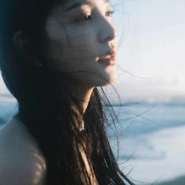 一代巨星桑杰君